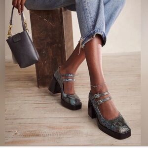 Free People Ruby Blue Snakeskin Platform Mary Jane Pumps